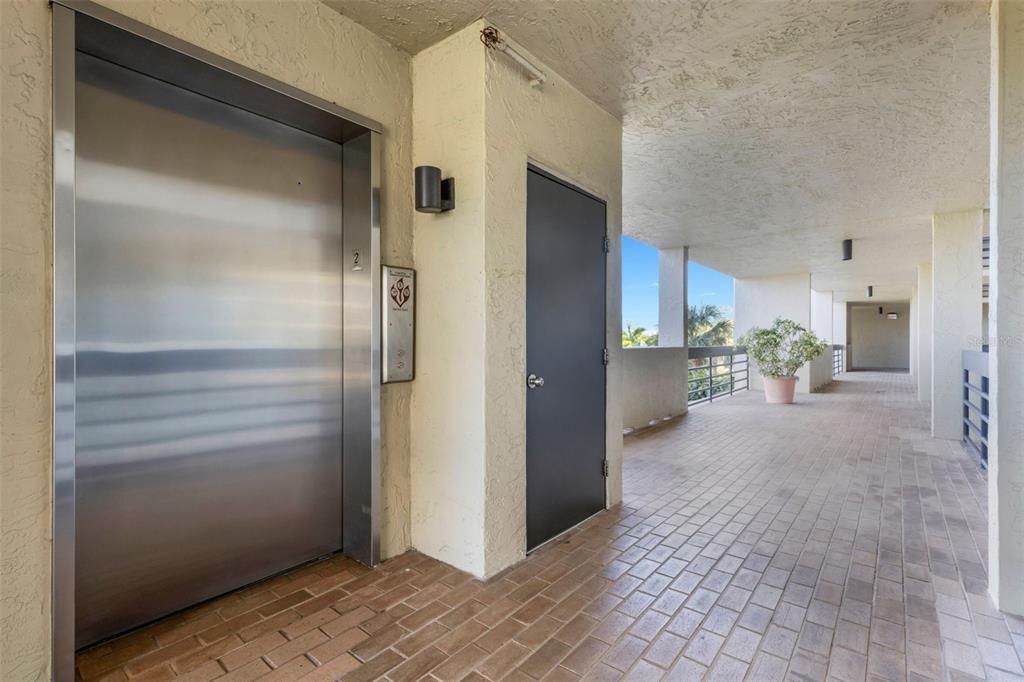 待售: $1,199,000 (2 贝兹, 2 浴室, 1503 平方英尺)