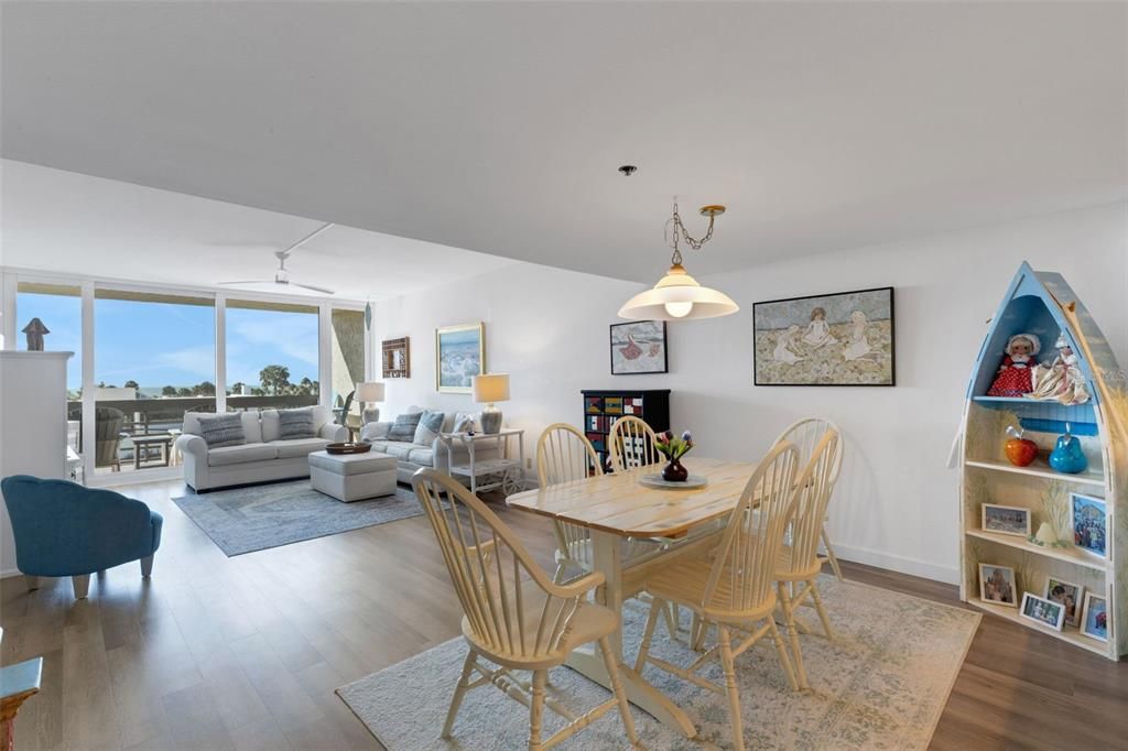 待售: $1,199,000 (2 贝兹, 2 浴室, 1503 平方英尺)