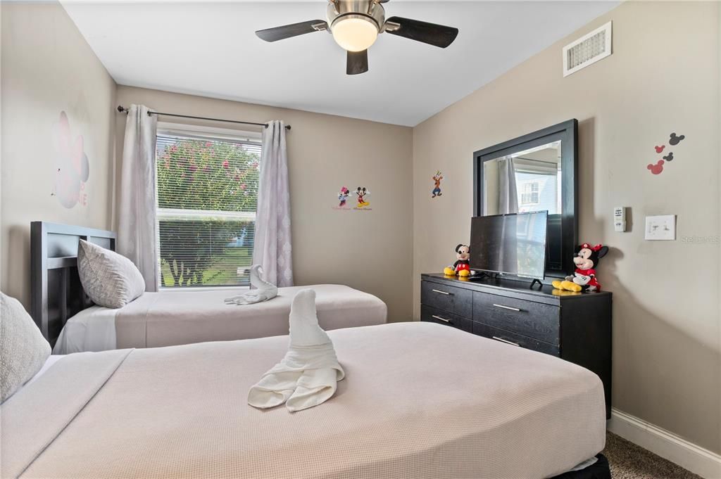 В аренду: $1,850 (3 спален, 2 ванн, 1287 Квадратных фут)