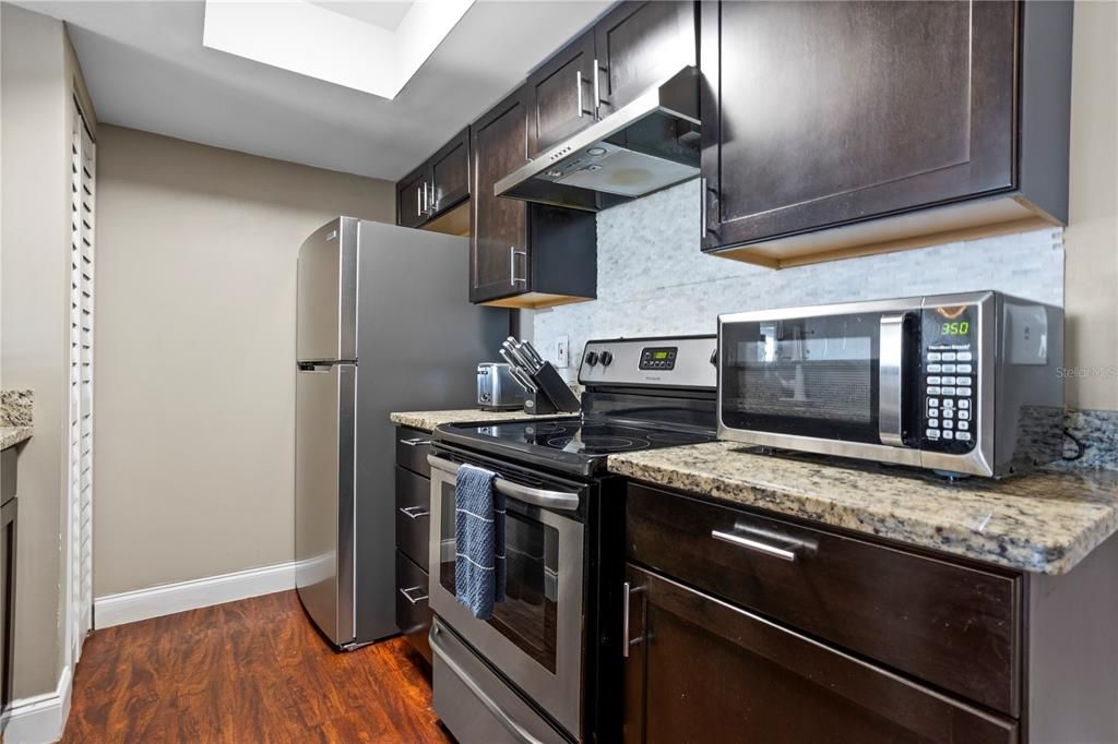 В аренду: $1,850 (3 спален, 2 ванн, 1287 Квадратных фут)