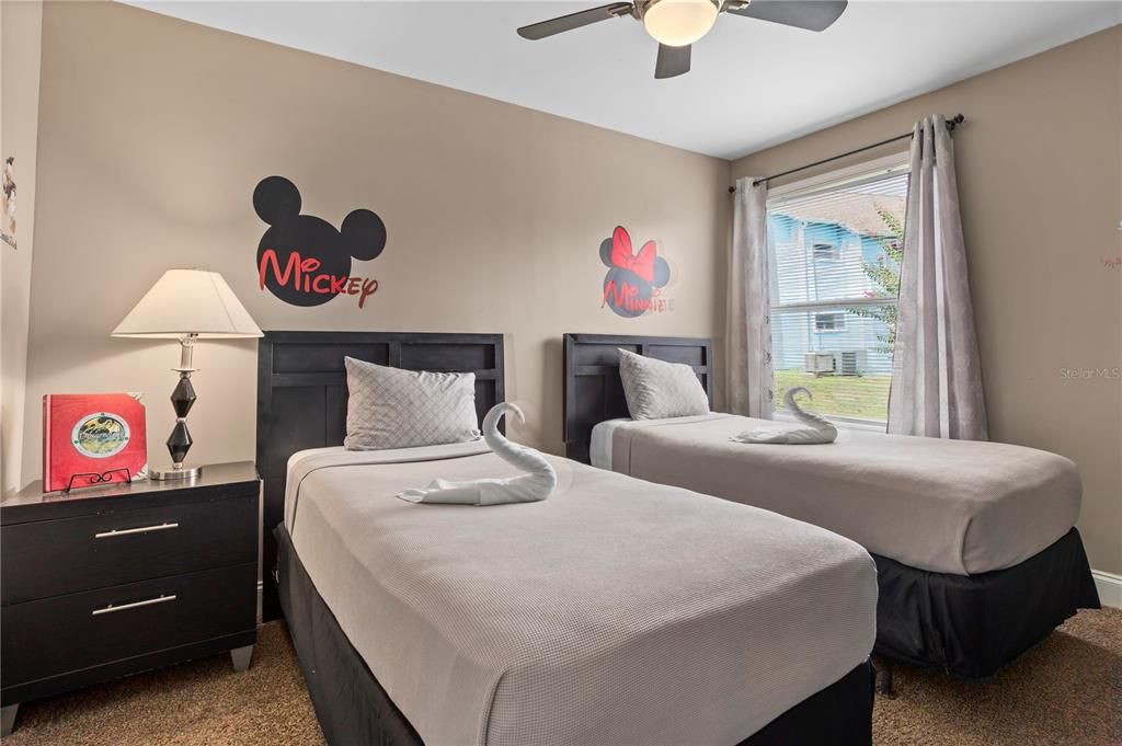 В аренду: $1,850 (3 спален, 2 ванн, 1287 Квадратных фут)