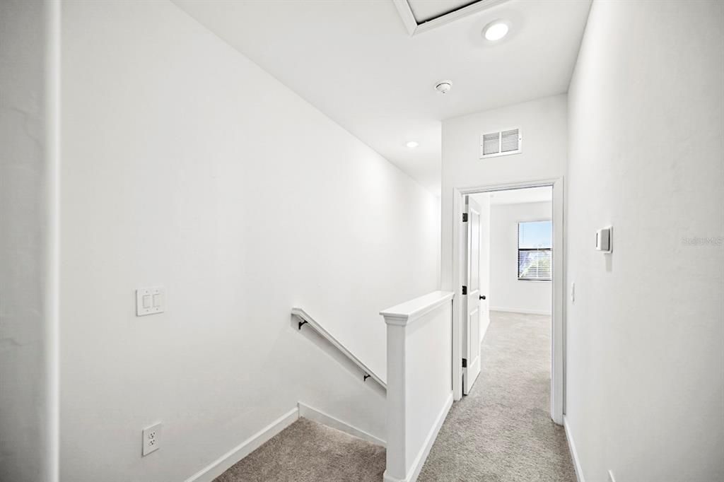 For Sale: $335,000 (3 beds, 2 baths, 1925 Square Feet)