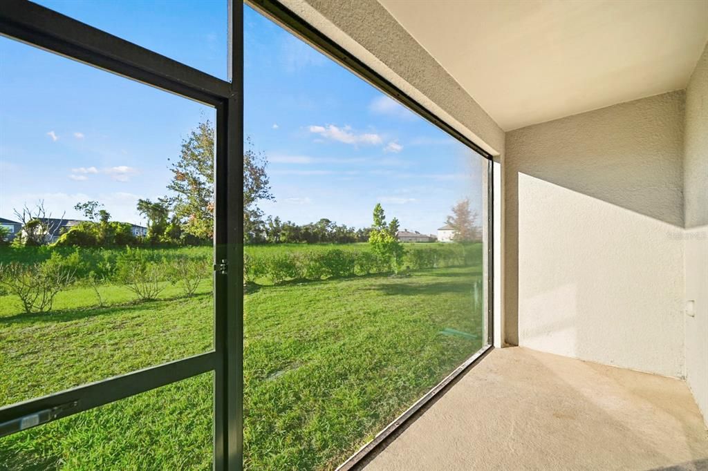 For Sale: $335,000 (3 beds, 2 baths, 1925 Square Feet)