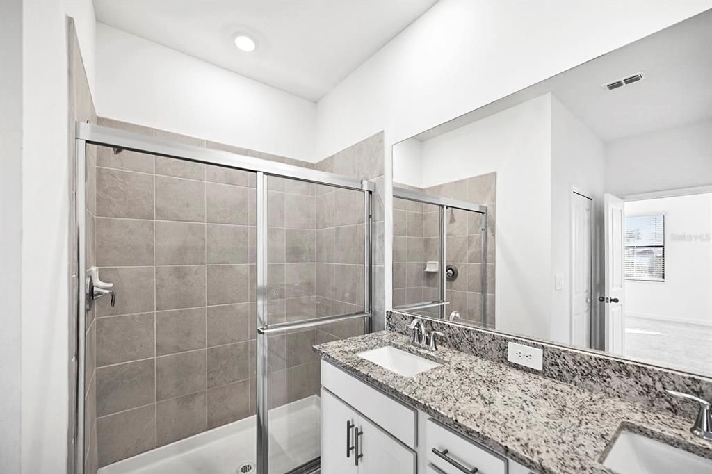 For Sale: $335,000 (3 beds, 2 baths, 1925 Square Feet)