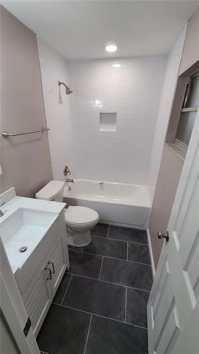 Active With Contract: $687,599 (8 beds, 0 baths, 1754 Square Feet)