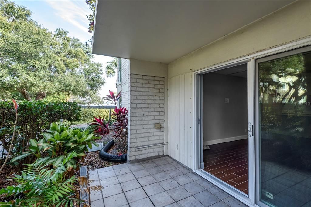 В аренду: $2,500 (2 спален, 2 ванн, 936 Квадратных фут)