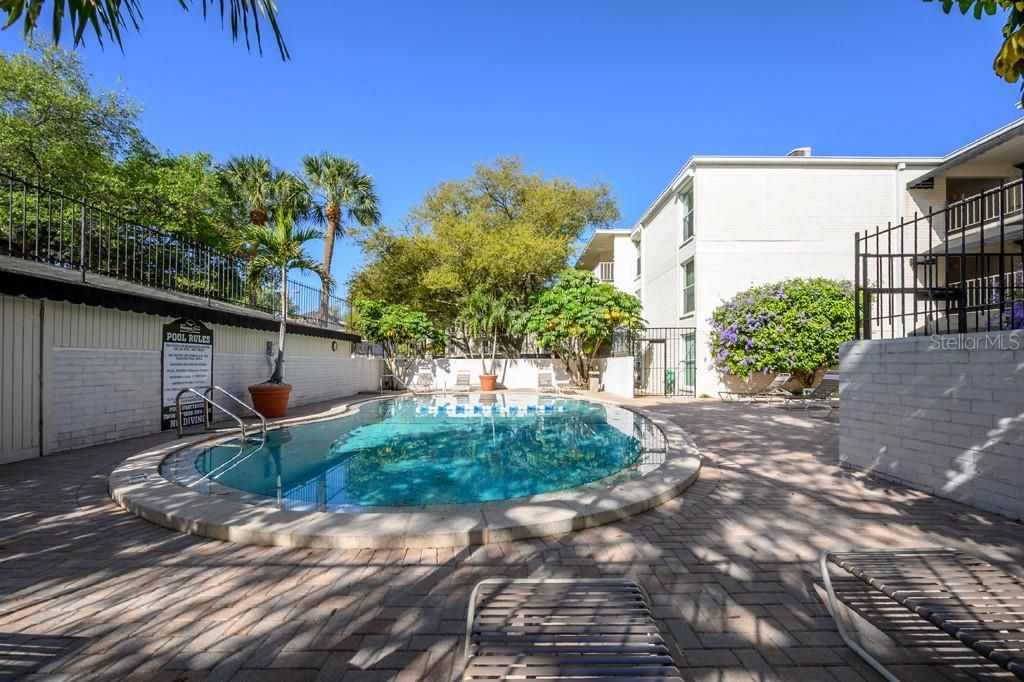 В аренду: $2,500 (2 спален, 2 ванн, 936 Квадратных фут)