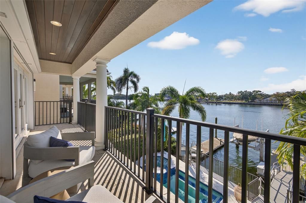 На продажу: $4,100,000 (3 спален, 3 ванн, 3038 Квадратных фут)