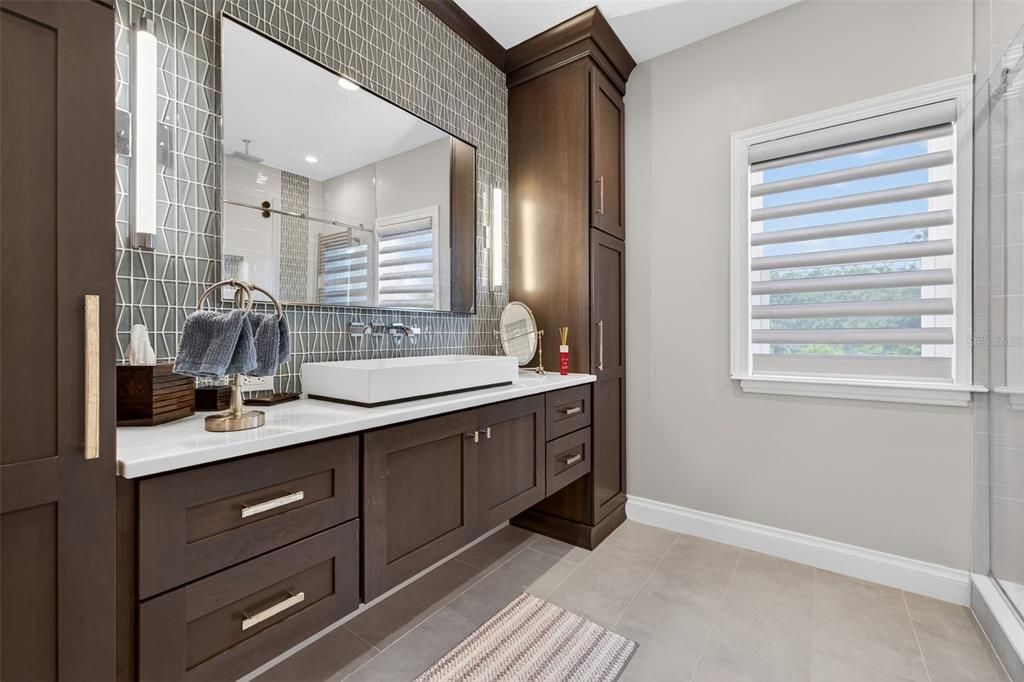 На продажу: $4,100,000 (3 спален, 3 ванн, 3038 Квадратных фут)