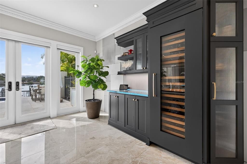 На продажу: $4,100,000 (3 спален, 3 ванн, 3038 Квадратных фут)