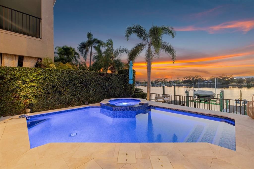 На продажу: $4,100,000 (3 спален, 3 ванн, 3038 Квадратных фут)