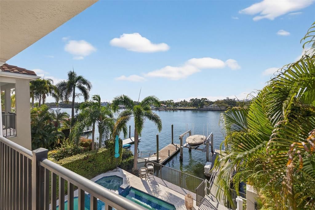 На продажу: $4,100,000 (3 спален, 3 ванн, 3038 Квадратных фут)