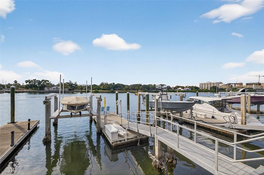 На продажу: $4,100,000 (3 спален, 3 ванн, 3038 Квадратных фут)