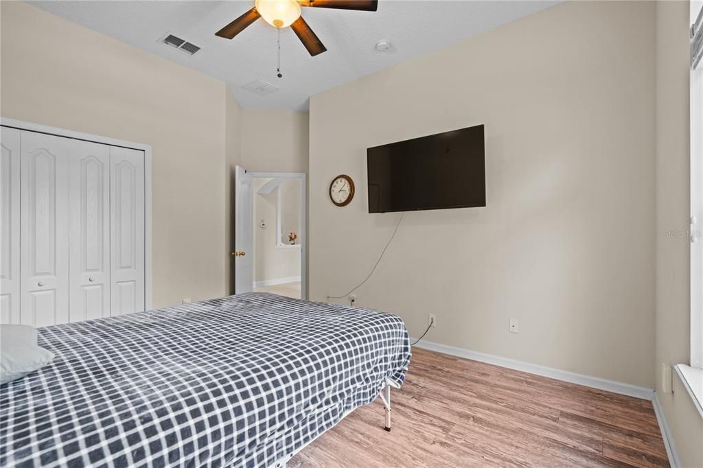 For Sale: $650,000 (3 beds, 2 baths, 2287 Square Feet)