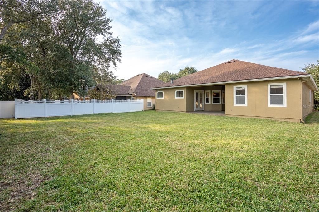 For Sale: $650,000 (3 beds, 2 baths, 2287 Square Feet)
