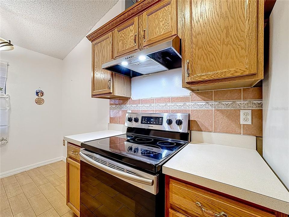 待售: $305,000 (4 贝兹, 2 浴室, 1630 平方英尺)