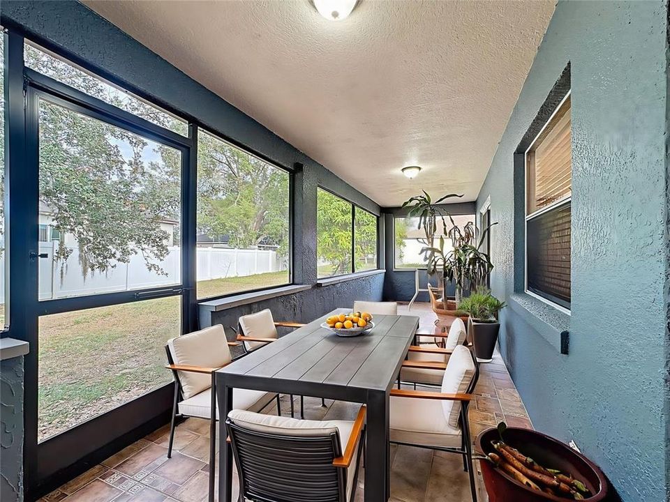 待售: $305,000 (4 贝兹, 2 浴室, 1630 平方英尺)