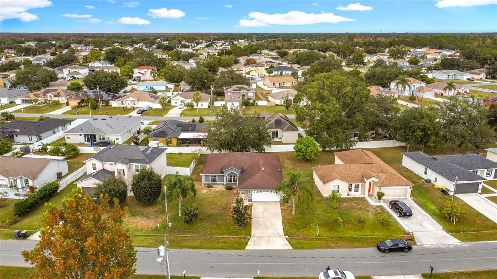 待售: $305,000 (4 贝兹, 2 浴室, 1630 平方英尺)