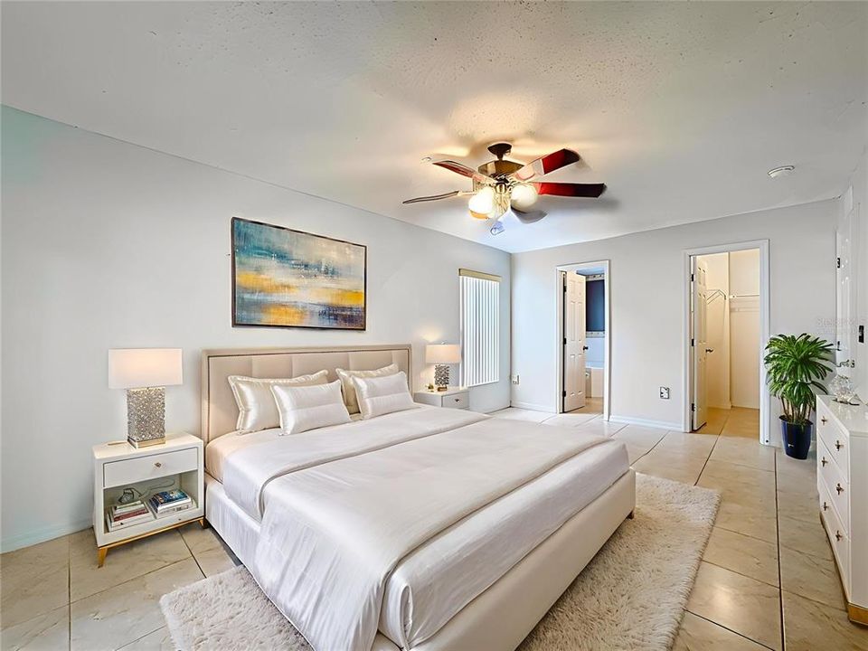 待售: $305,000 (4 贝兹, 2 浴室, 1630 平方英尺)