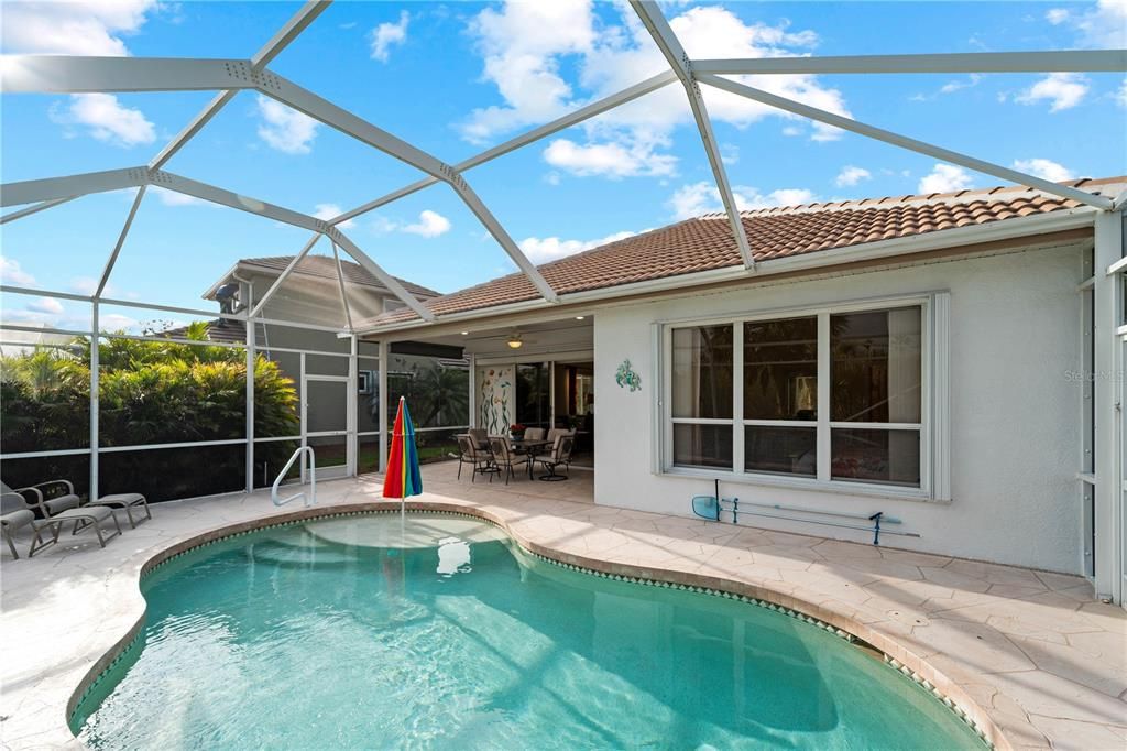 En Venta: $389,900 (3 camas, 2 baños, 1584 Pies cuadrados)