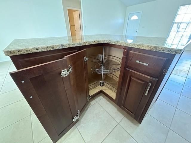 В аренду: $2,300 (3 спален, 2 ванн, 1288 Квадратных фут)