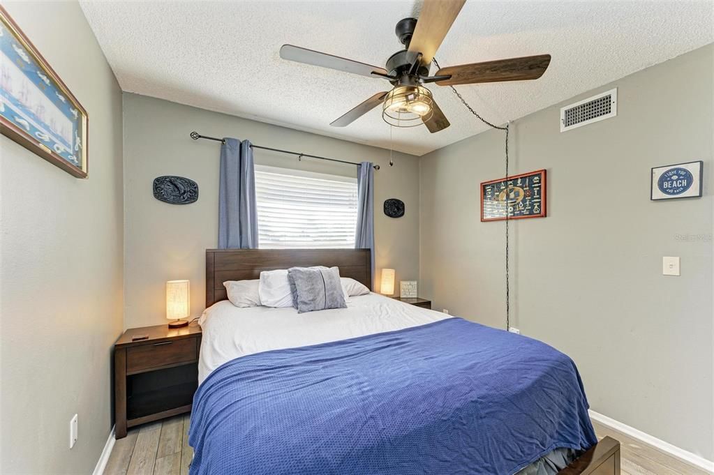 For Sale: $225,000 (3 beds, 2 baths, 1224 Square Feet)