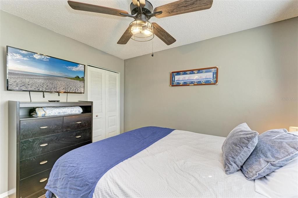 For Sale: $225,000 (3 beds, 2 baths, 1224 Square Feet)