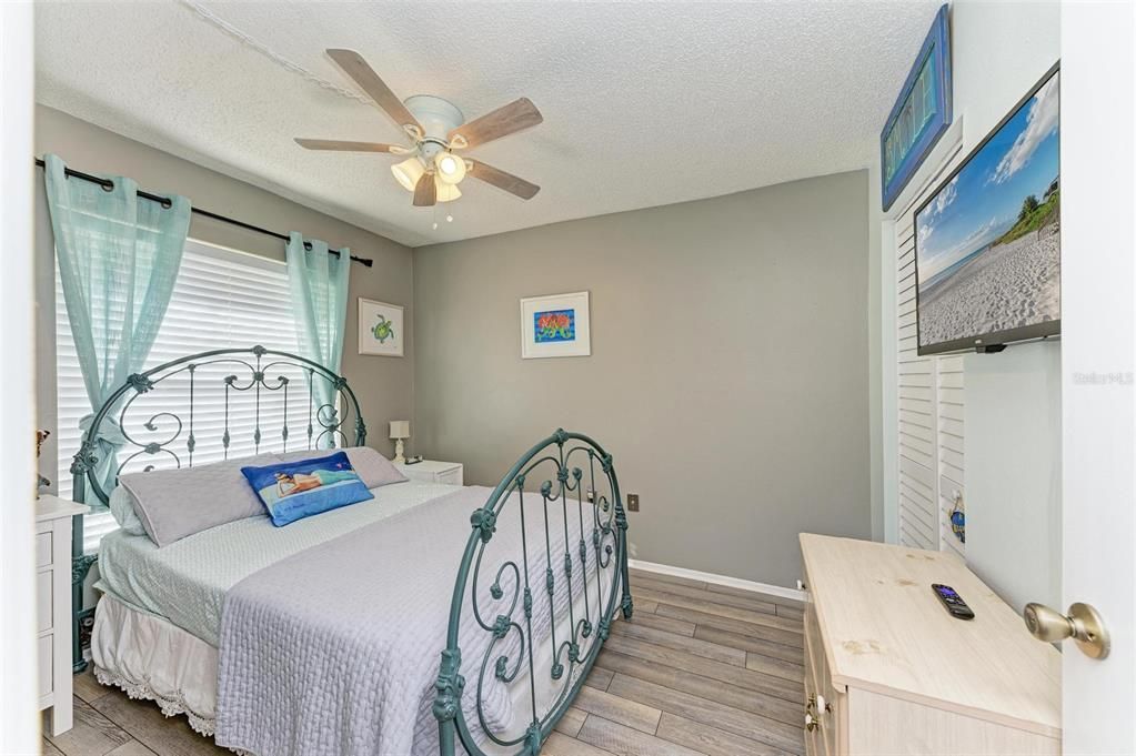 For Sale: $225,000 (3 beds, 2 baths, 1224 Square Feet)