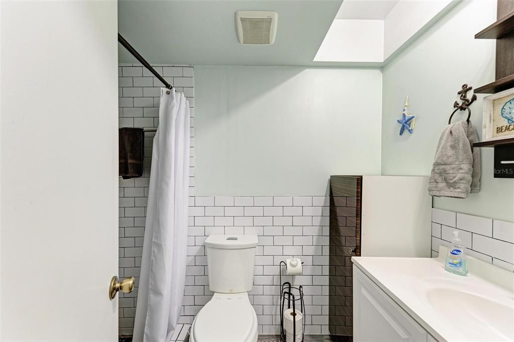 For Sale: $225,000 (3 beds, 2 baths, 1224 Square Feet)