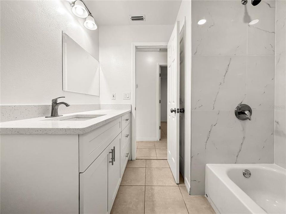 На продажу: $325,000 (3 спален, 2 ванн, 1454 Квадратных фут)