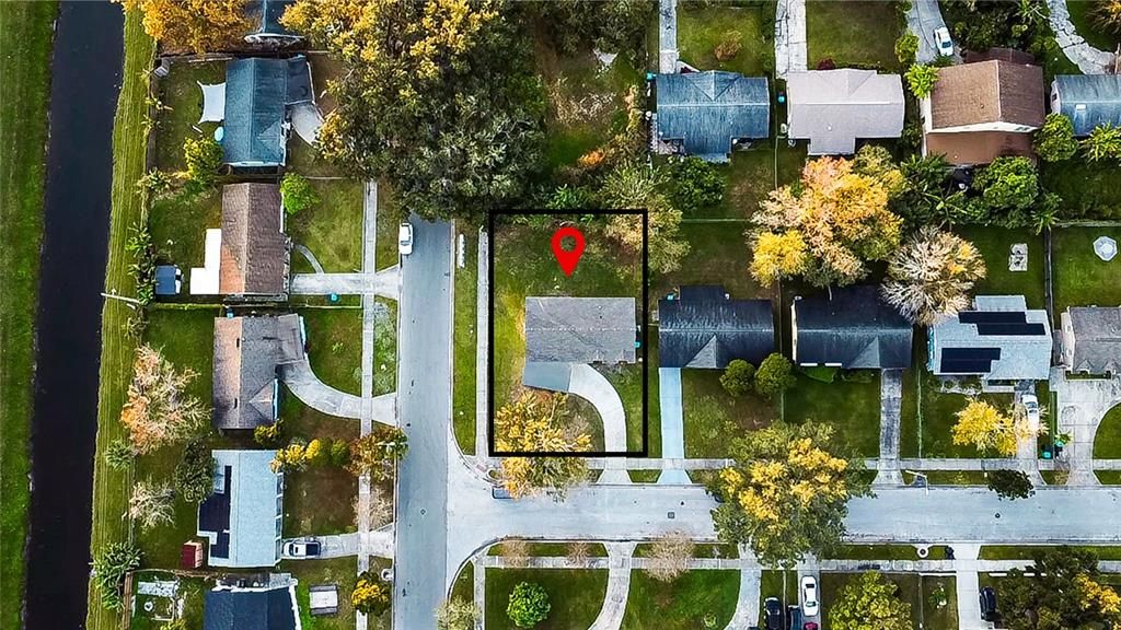 For Sale: $325,000 (5 beds, 2 baths, 1520 Square Feet)