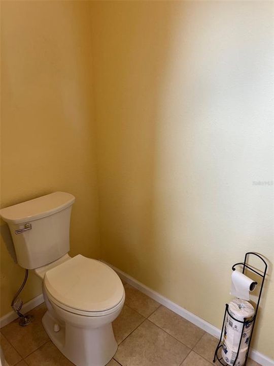 待售: $299,000 (3 贝兹, 2 浴室, 2115 平方英尺)