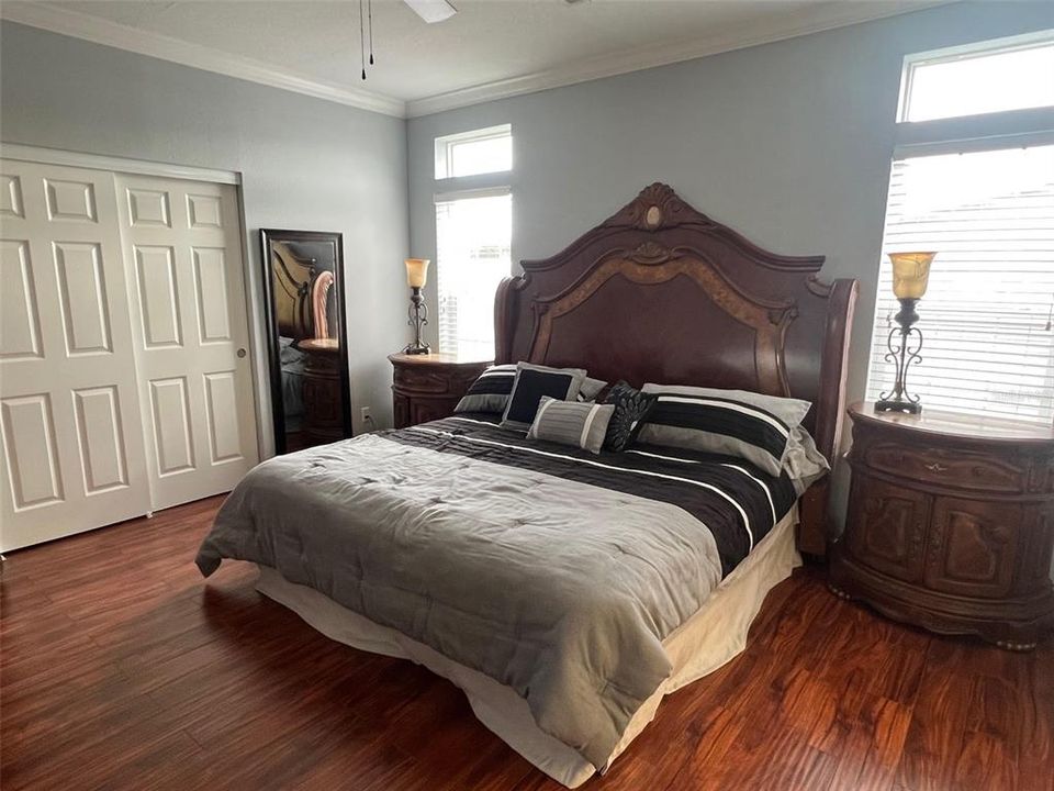 待售: $299,000 (3 贝兹, 2 浴室, 2115 平方英尺)