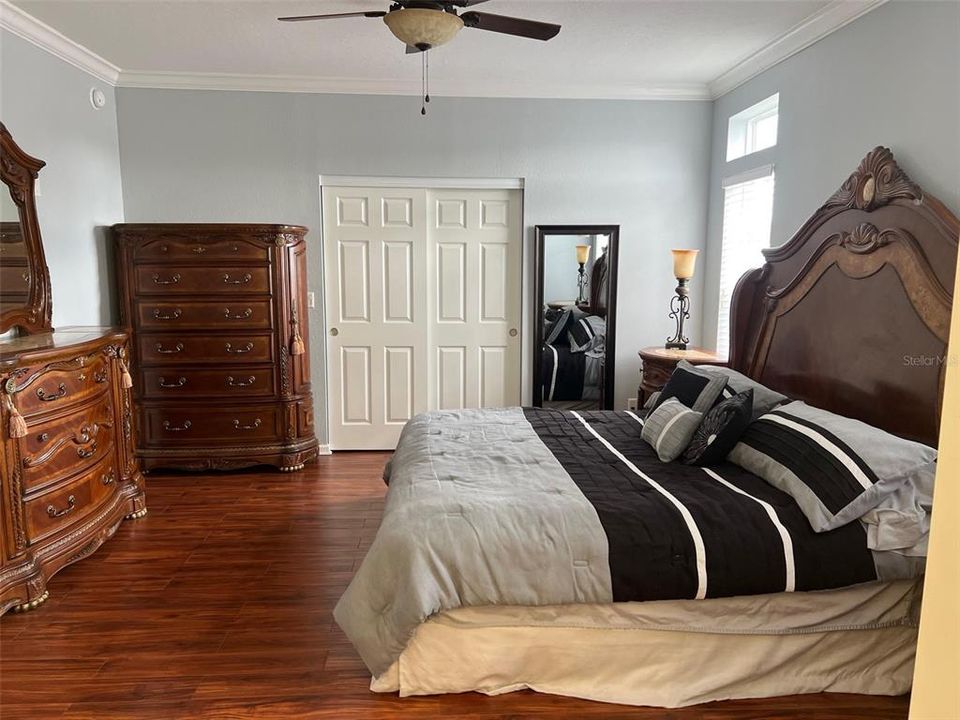 待售: $299,000 (3 贝兹, 2 浴室, 2115 平方英尺)