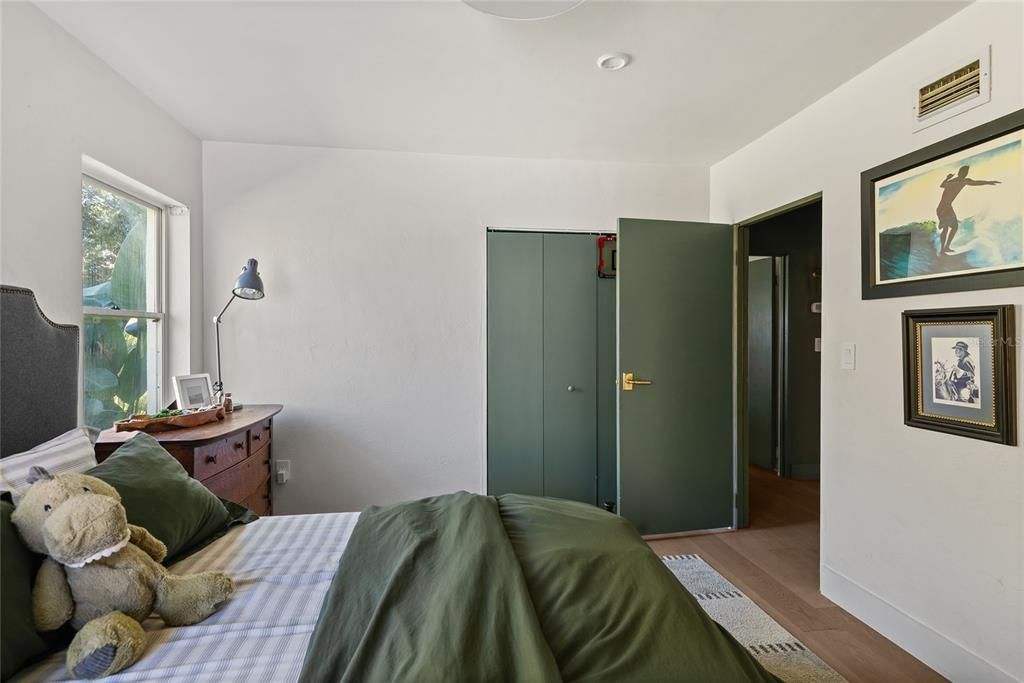 For Sale: $785,000 (3 beds, 2 baths, 1826 Square Feet)