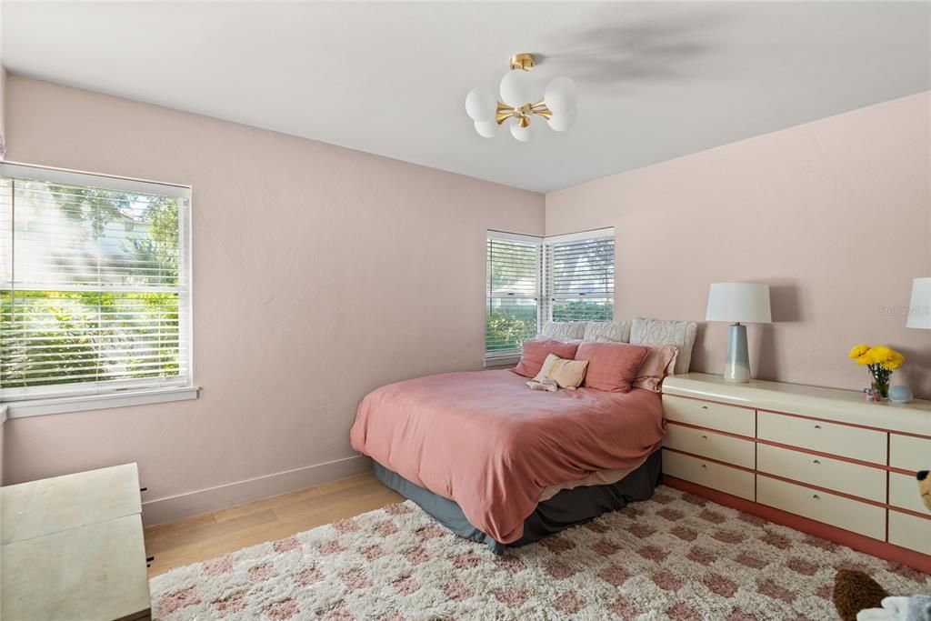 For Sale: $785,000 (3 beds, 2 baths, 1826 Square Feet)