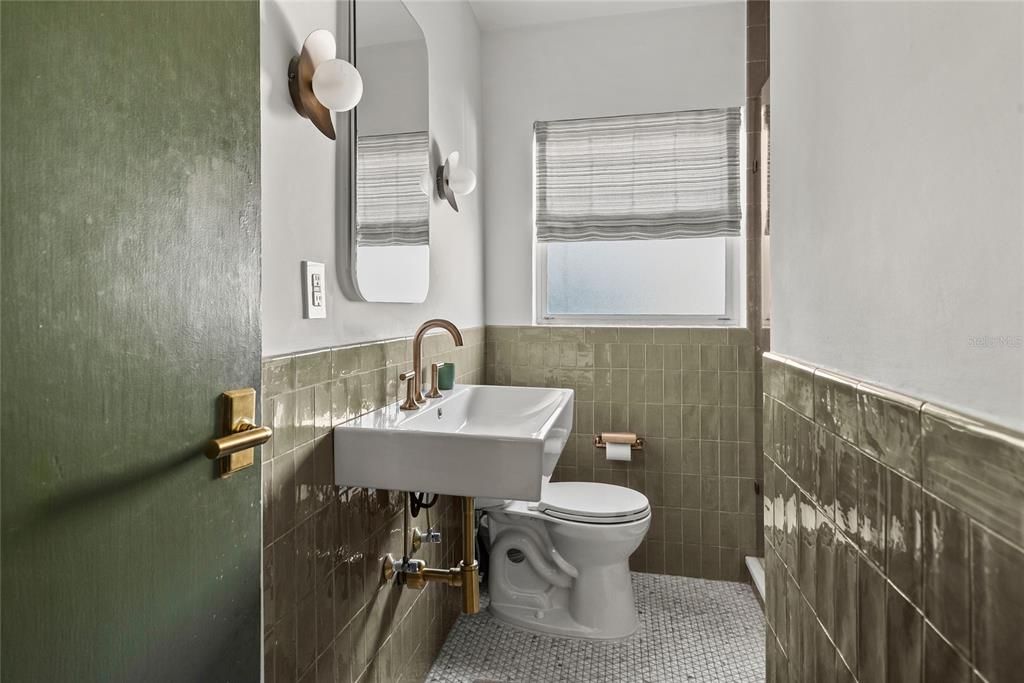 For Sale: $785,000 (3 beds, 2 baths, 1826 Square Feet)