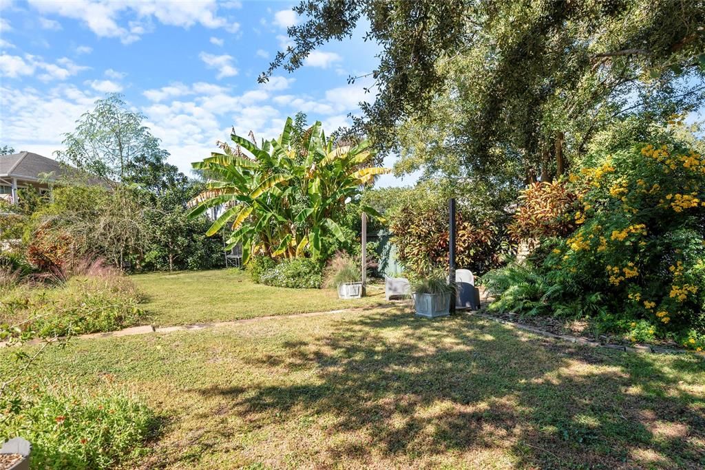 For Sale: $785,000 (3 beds, 2 baths, 1826 Square Feet)