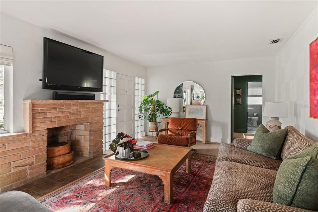 For Sale: $785,000 (3 beds, 2 baths, 1826 Square Feet)