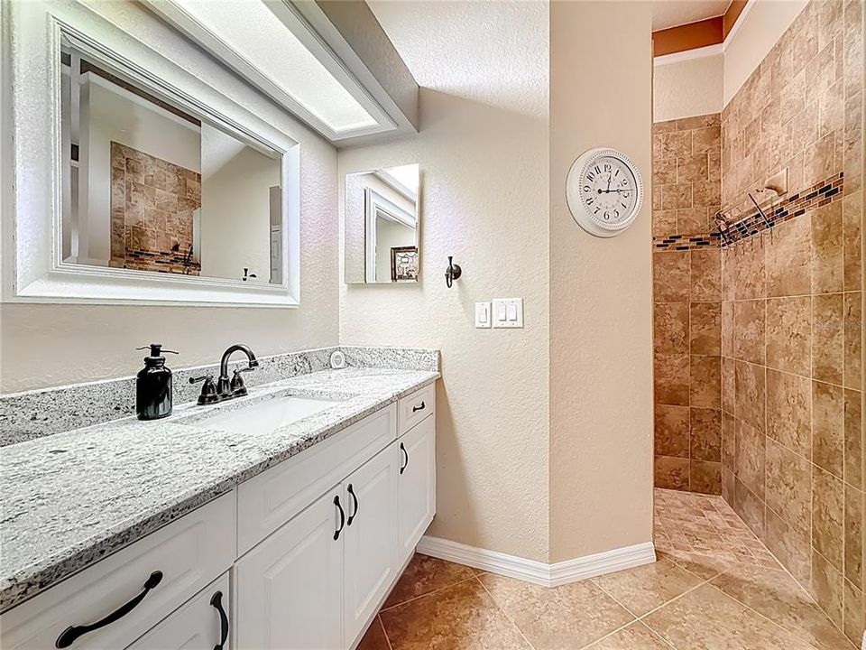 For Sale: $949,000 (4 beds, 3 baths, 2814 Square Feet)