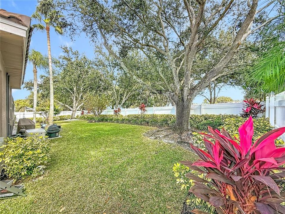 For Sale: $949,000 (4 beds, 3 baths, 2814 Square Feet)