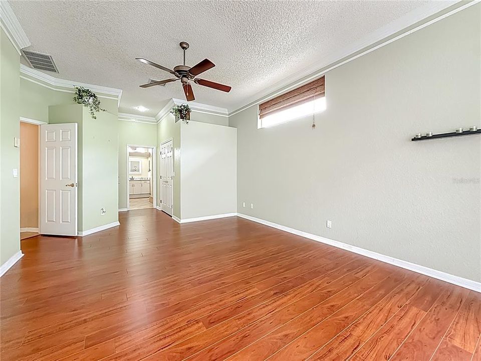 For Sale: $949,000 (4 beds, 3 baths, 2814 Square Feet)