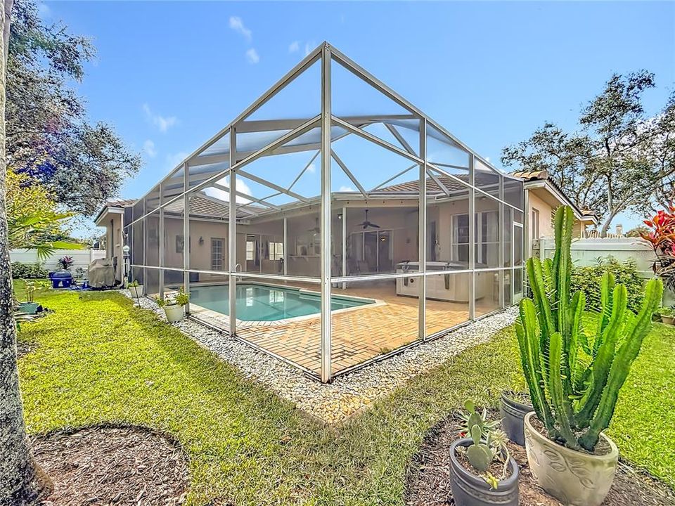 For Sale: $949,000 (4 beds, 3 baths, 2814 Square Feet)