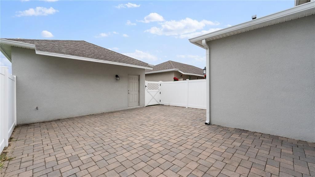 待售: $408,000 (3 贝兹, 2 浴室, 1717 平方英尺)