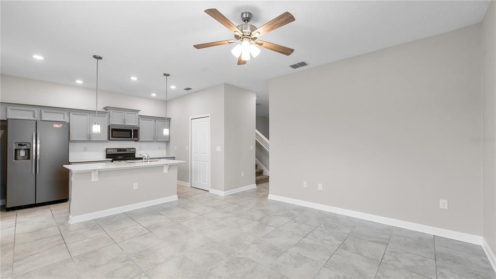 待售: $408,000 (3 贝兹, 2 浴室, 1717 平方英尺)