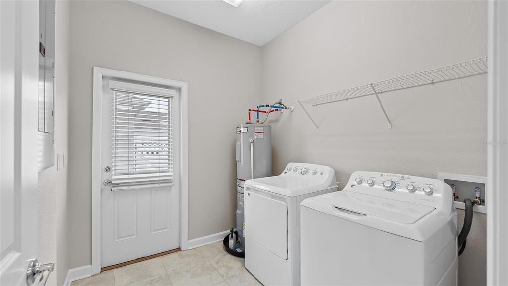 待售: $408,000 (3 贝兹, 2 浴室, 1717 平方英尺)