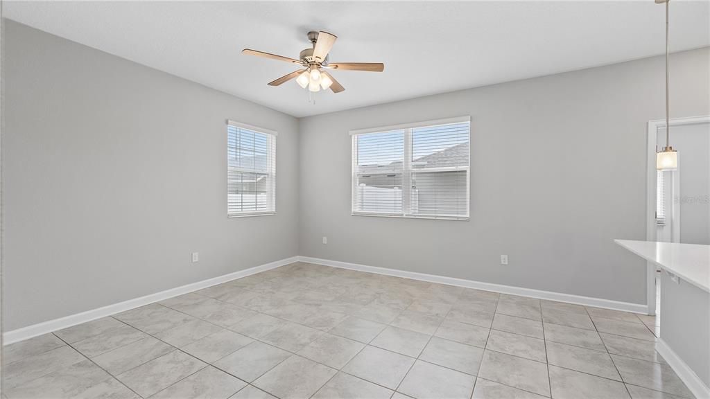 待售: $408,000 (3 贝兹, 2 浴室, 1717 平方英尺)