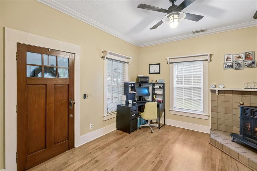 待售: $299,000 (2 贝兹, 2 浴室, 1516 平方英尺)