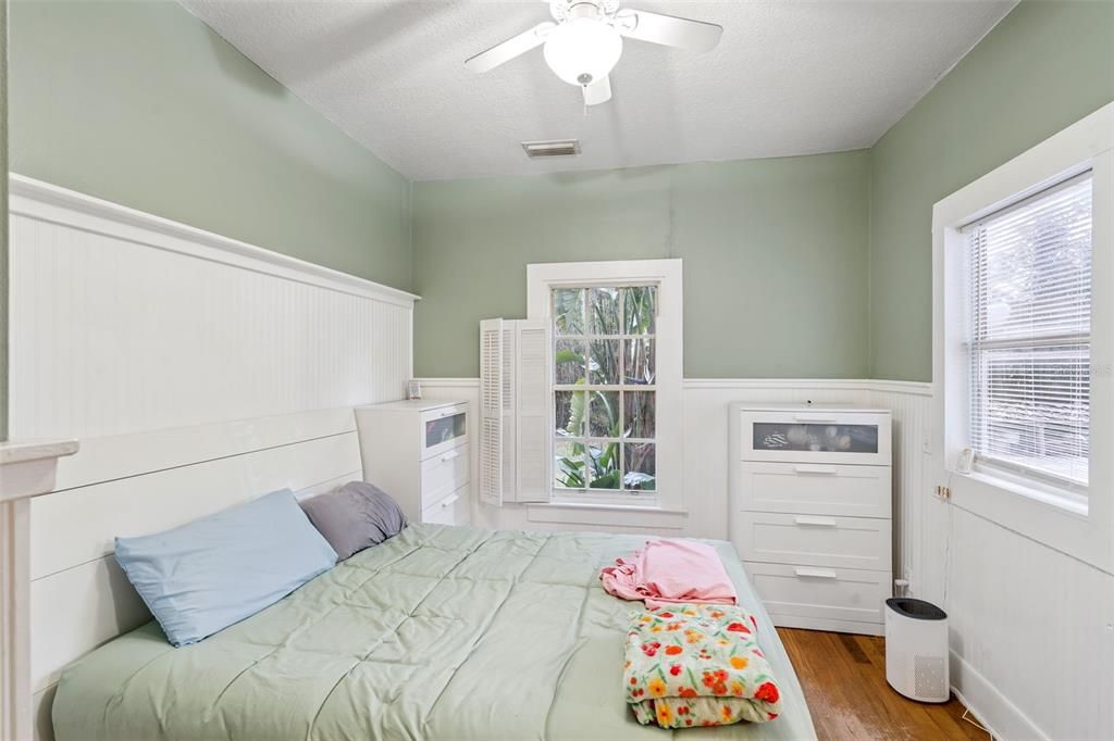 待售: $299,000 (2 贝兹, 2 浴室, 1516 平方英尺)