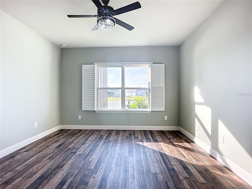 En Venta: $455,000 (3 camas, 3 baños, 2384 Pies cuadrados)